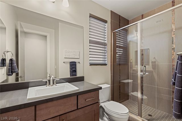 38 Moonfire Drive, Las Vegas, NV 89135