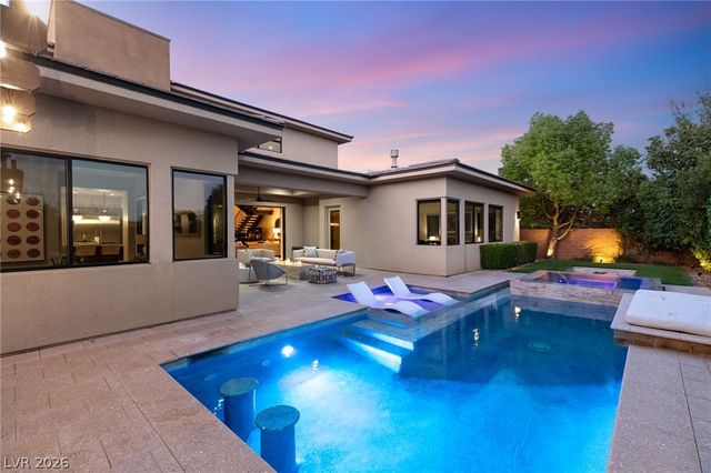 38 Moonfire Drive, Las Vegas, NV 89135