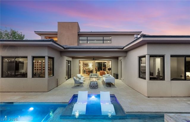 38 Moonfire Drive, Las Vegas, NV 89135