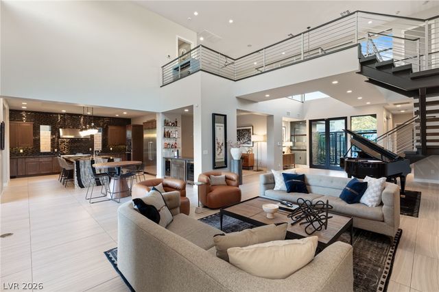 38 Moonfire Drive, Las Vegas, NV 89135