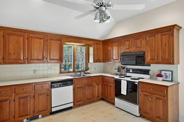 54 Marthas Lane, Harwich, MA 02645