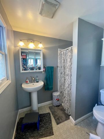 1011 N Lincoln Avenue, Bay City, MI 48708