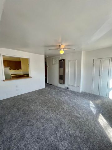 1011 N Lincoln Avenue, Bay City, MI 48708