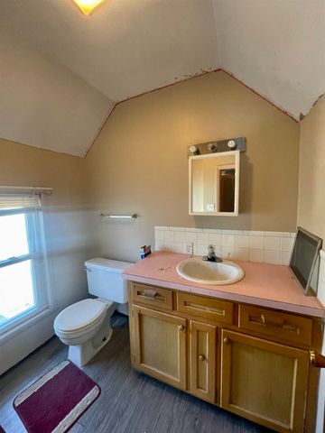 1011 N Lincoln Avenue, Bay City, MI 48708