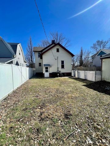 1011 N Lincoln Avenue, Bay City, MI 48708