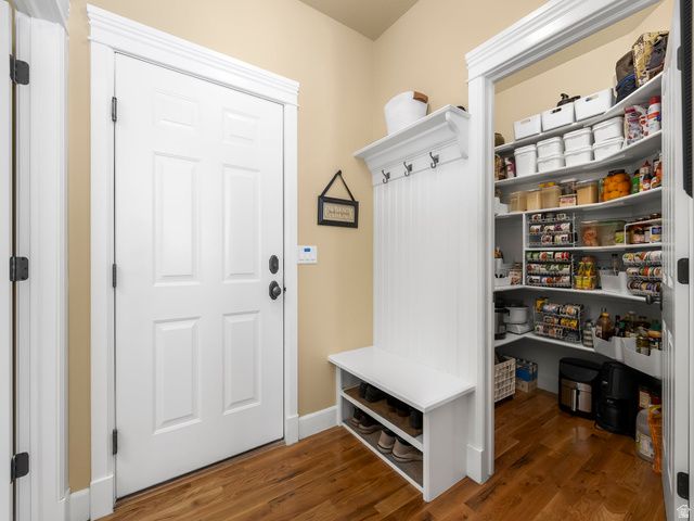 6767 W 10205 N, Highland, UT 84003