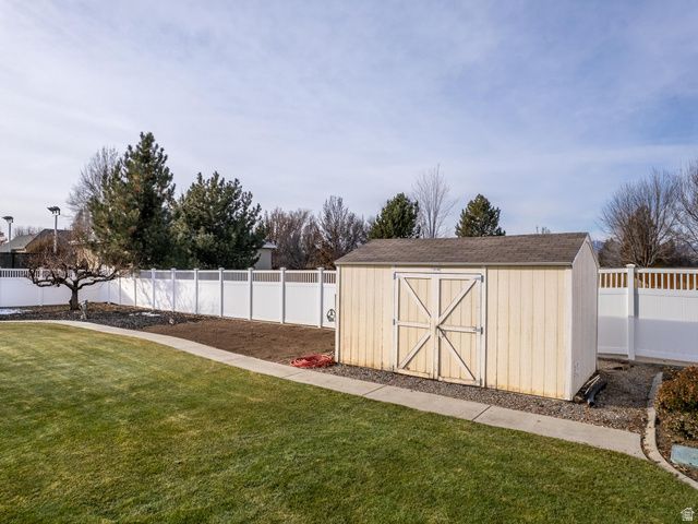 6767 W 10205 N, Highland, UT 84003