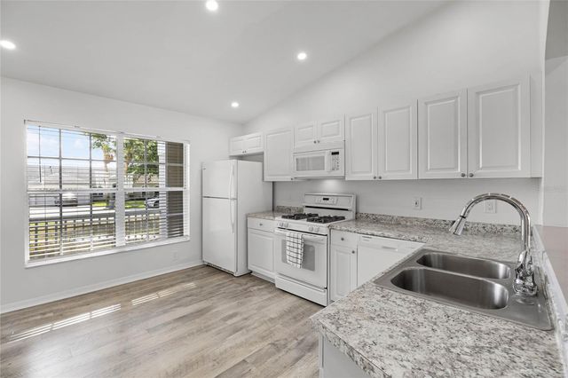 15532 KENSINGTON TRAIL, Clermont, FL 34711