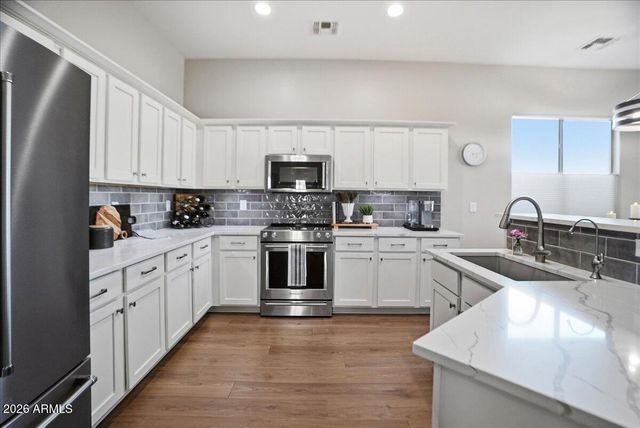 33509 N 24TH Drive, Phoenix, AZ 85085