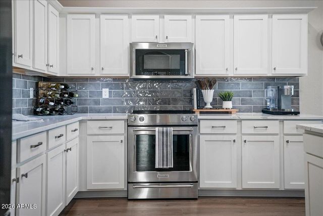 33509 N 24TH Drive, Phoenix, AZ 85085