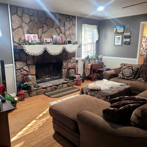 313 Chattahoochee Way, Woodstock, GA 30188