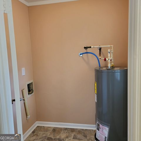 317 Martin Luther King Drive, Valley, AL 36854