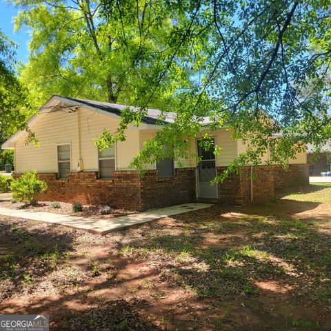 317 Martin Luther King Drive, Valley, AL 36854
