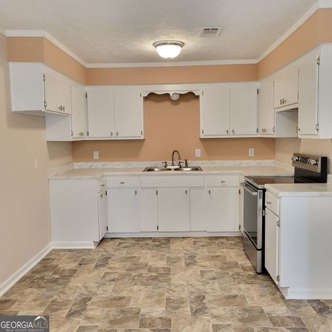 317 Martin Luther King Drive, Valley, AL 36854