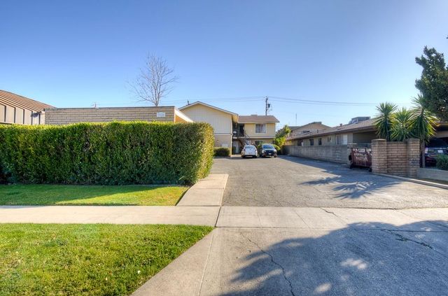 3126 N Vagedes Avenue, Fresno, CA 93705