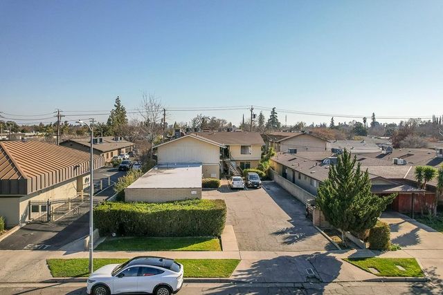 3126 N Vagedes Avenue, Fresno, CA 93705