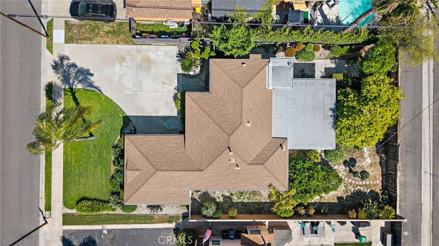 7852 Darwin Avenue, Midway City, CA 92655