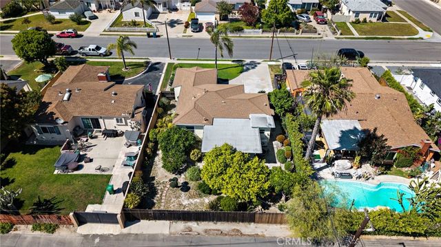 7852 Darwin Avenue, Midway City, CA 92655