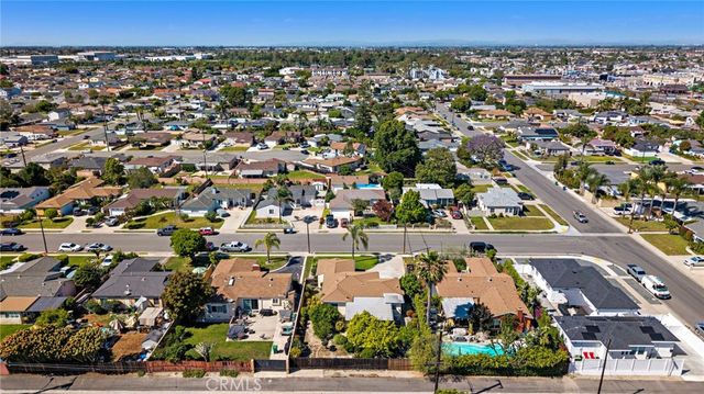 7852 Darwin Avenue, Midway City, CA 92655