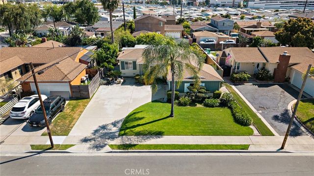 7852 Darwin Avenue, Midway City, CA 92655