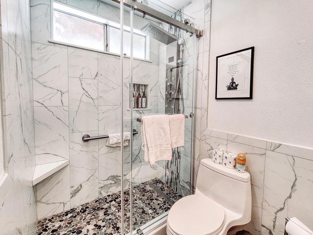 2450 Tamarisk Road, Palm Springs, CA 92262