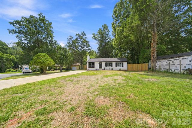 8114 Holly Hill Road, Charlotte, NC 28227