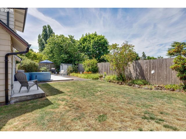 1563 Ne VILLAGE SQUIRE Ct, Gresham, OR 97030