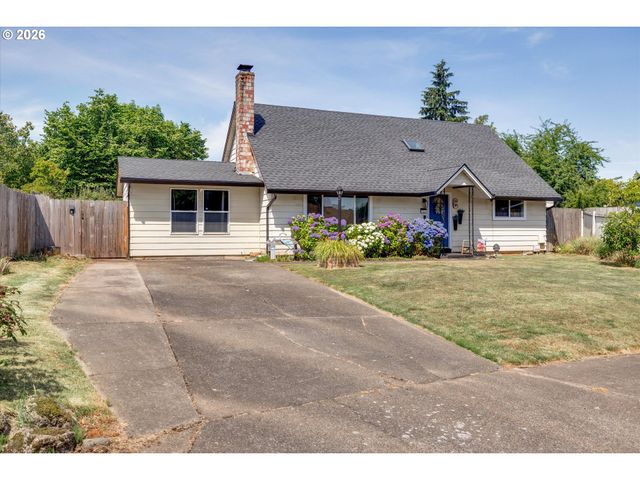 1563 Ne VILLAGE SQUIRE Ct, Gresham, OR 97030