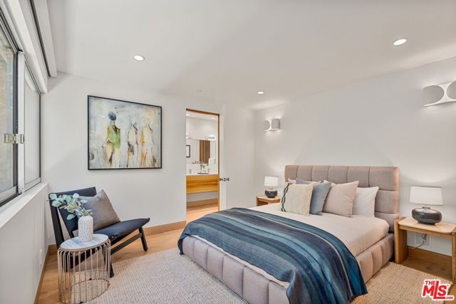2129 Redcliff Street, Los Angeles, CA 90039