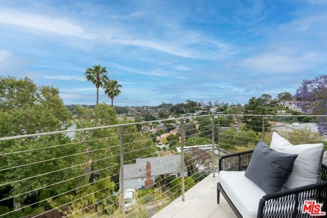 2129 Redcliff Street, Los Angeles, CA 90039