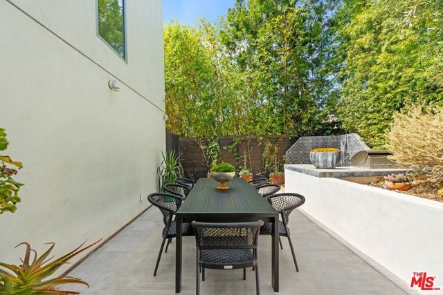 2129 Redcliff Street, Los Angeles, CA 90039