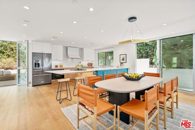 2129 Redcliff Street, Los Angeles, CA 90039