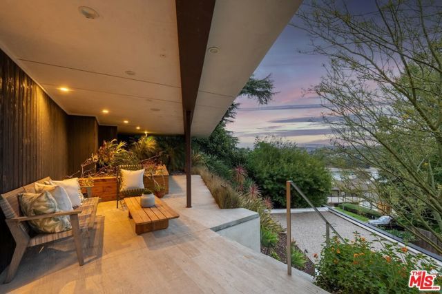 2129 Redcliff Street, Los Angeles, CA 90039