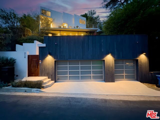 2129 Redcliff Street, Los Angeles, CA 90039