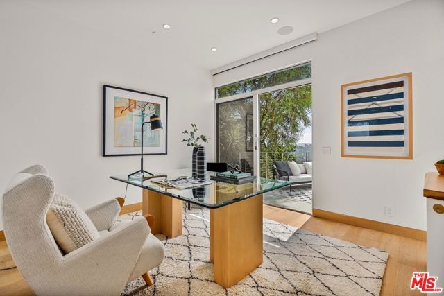 2129 Redcliff Street, Los Angeles, CA 90039