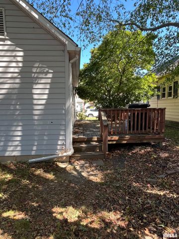 421 N 21ST Street, Herrin, IL 62948