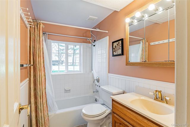 1 Paulette Lane, Wappingers Falls, NY 12590