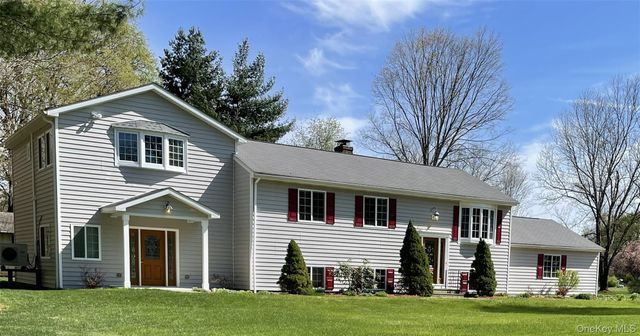 1 Paulette Lane, Wappingers Falls, NY 12590
