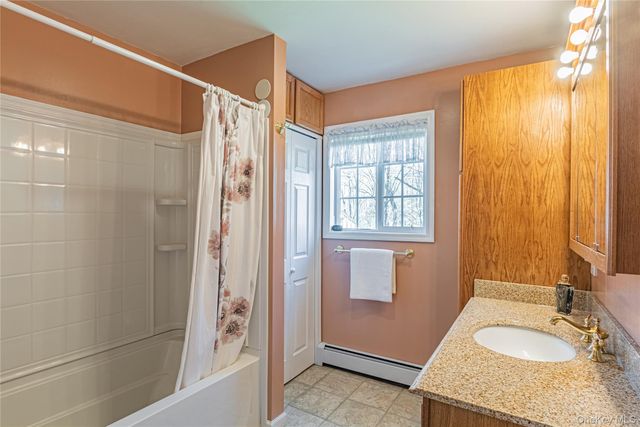 1 Paulette Lane, Wappingers Falls, NY 12590