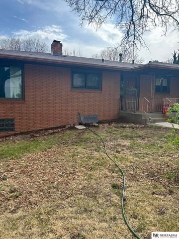 11051 O Street, Lincoln, NE 68520