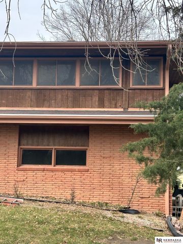 11051 O Street, Lincoln, NE 68520