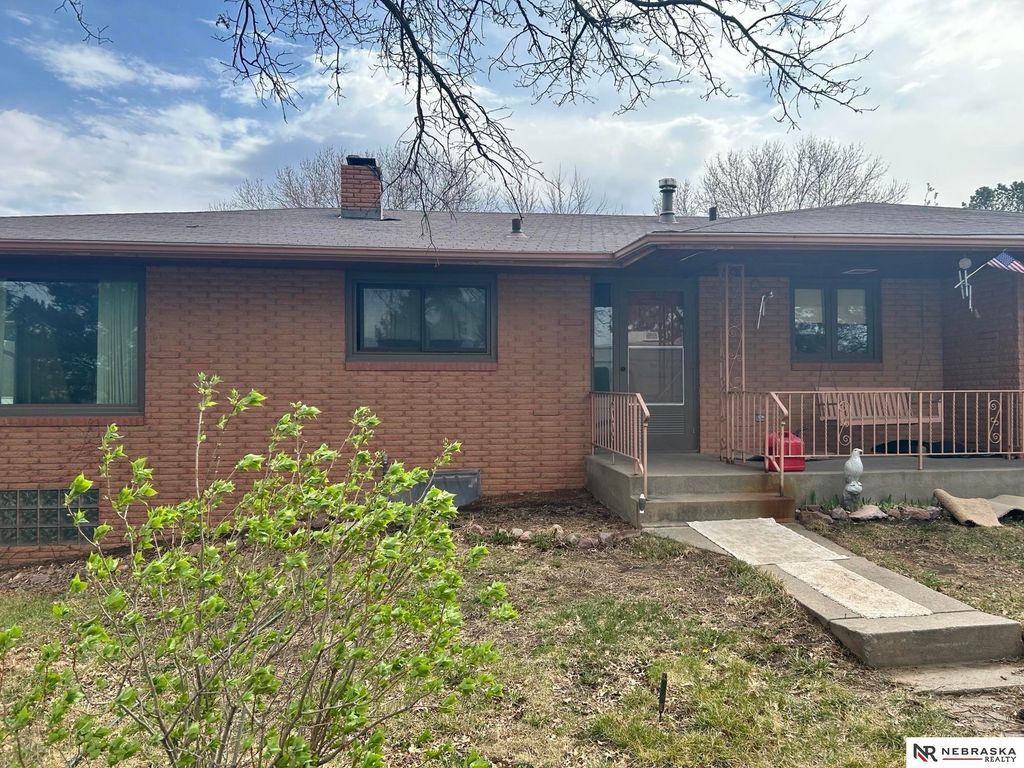 11051 O Street, Lincoln, NE 68520