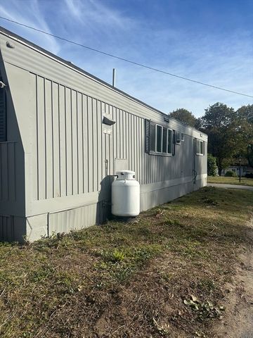 1237 Central 15, Leominster, MA 01453