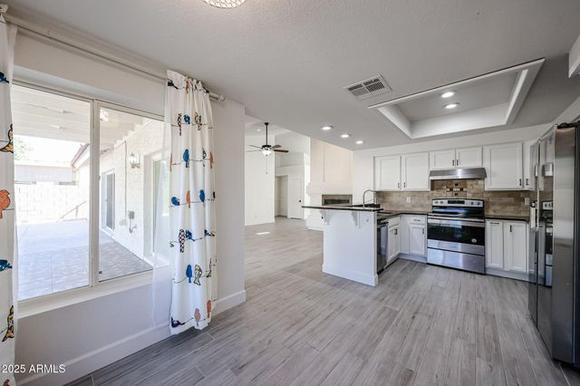 10572 E Bella Vista Drive, Scottsdale, AZ 85258