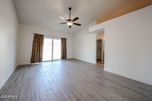 10572 E Bella Vista Drive, Scottsdale, AZ 85258