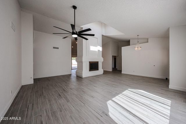 10572 E Bella Vista Drive, Scottsdale, AZ 85258