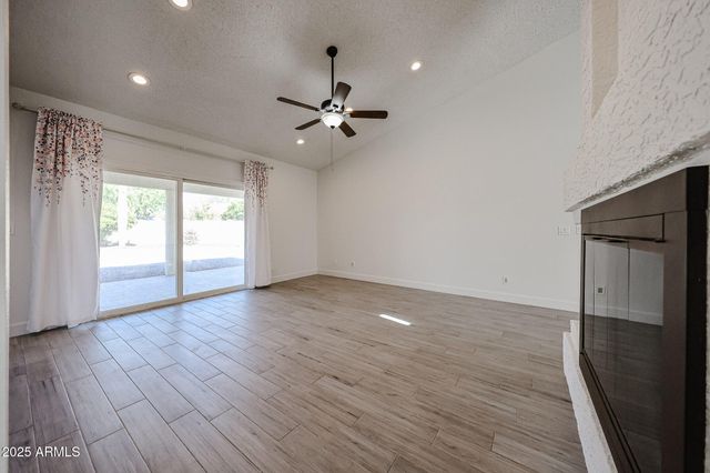 10572 E Bella Vista Drive, Scottsdale, AZ 85258