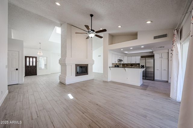 10572 E Bella Vista Drive, Scottsdale, AZ 85258