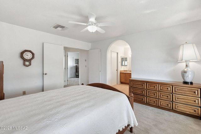 4771 W Latchstring Court, Tucson, AZ 85741