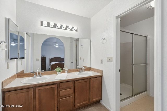 4771 W Latchstring Court, Tucson, AZ 85741